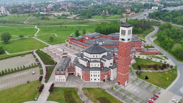 Sanktuarium, Pontyfikatu Jana Pawła II, Krak&oacute;w, widok z drona
