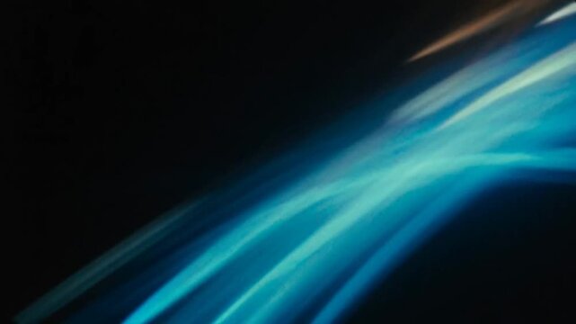 Dynamic Light Streak Frame Overlay - Motion Blur