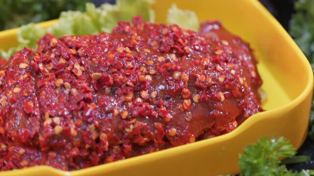 Spicy raw beef for hot pot