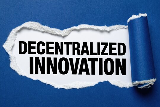 Decentralized Innovation and Collaborative Creativity