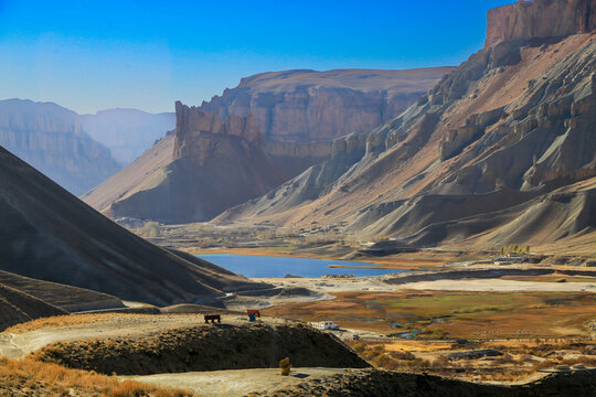 Band-e Amir is Afghanistan&rsquo;s first national park, famous for its stunning blue lakes, dramatic cliffs, and peaceful natural beauty. Located in Bamyan Province, it is one of the most breathtaking trave