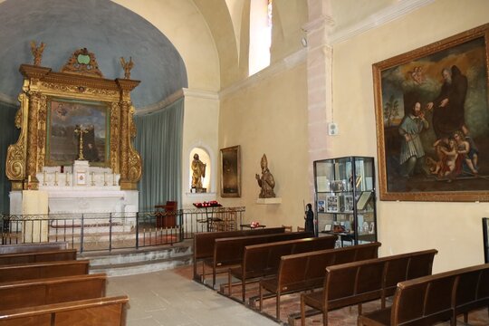 Chapelle Saint Fran&ccedil;ois, chapelle de style roman, ville de  Bormes les Mimosas, d&eacute;partement du Var, France