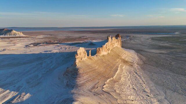 Bozzhyra is a tract in the western part of the Ustyurt Plateau on the Mangyshlak Peninsula in the Mangystau Region of Kazakhstan	