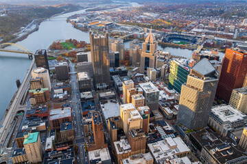 Aerial view of the skyline of Pittsburgh, Pennsylvania, USA. © Chenxiaoyang