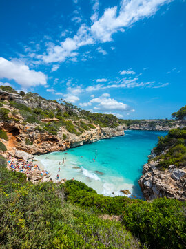 Spain, Baleares, Mallorca, View of bay Calo des Moro