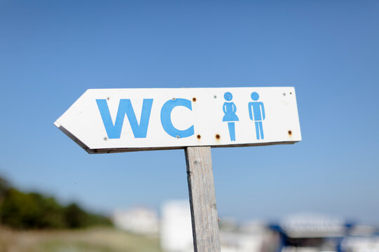 Germany, Mecklenburg-Western Pomerania, Ruegen, sign post