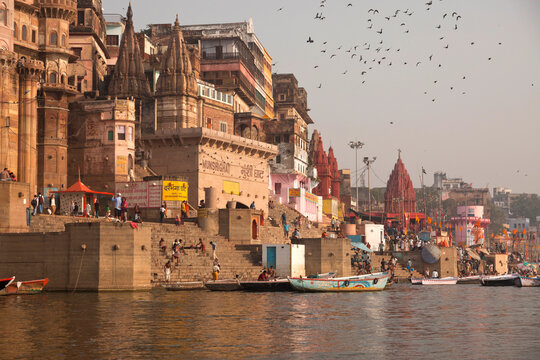 India, Uttar Pradesh, Varanasi, Ghats, boats and Ganges river