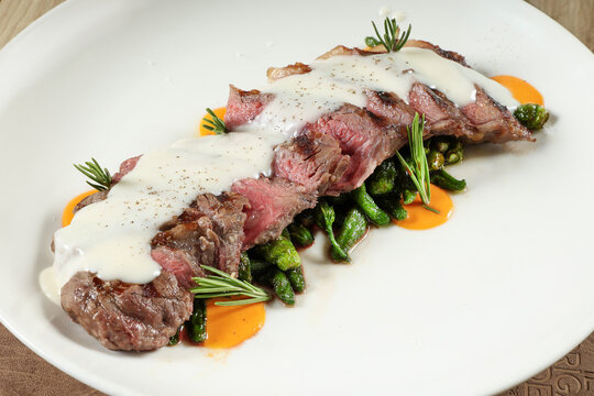 hamburger tagliata carne