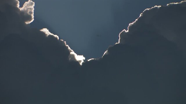 湧き上がる入道雲