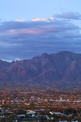 Obraz premium Majestic Mountains at Dusk