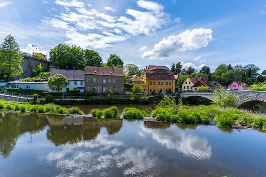 Blick auf die Spree in der Innenstadt von Bautzen