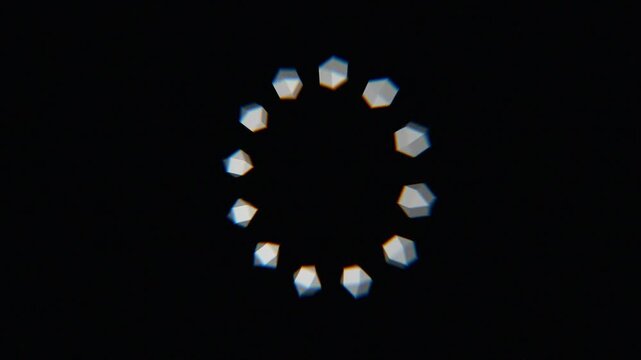 増殖する立体黒