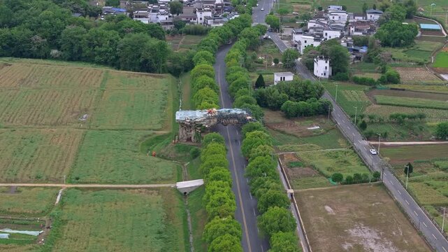 Aerial photography of the road leading to Huashan Miku Scenic Area
