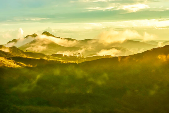 Vista do cume da montanha