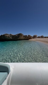 boat on Cala Mariolu
