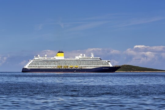 Spirit of Discovery, cruise ship of the British shipping company Saga Cruises off the coast of the Isles of Scilly, St Mary's, Isles of Scilly, Cornwall, England, United Kingdom