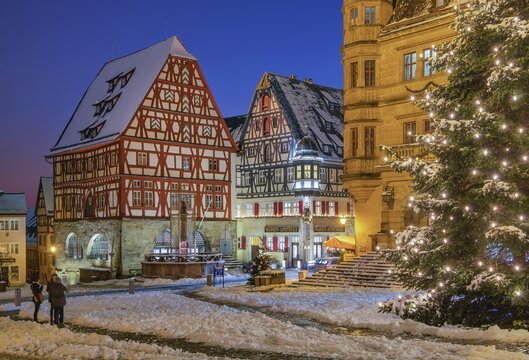 Market place with meat and dance house, Jagstheimerhaus and town hall, Rothenburg ob der Tauber, old town, Tauber valley, Romantic street, Middle Franconia, Franconia, Bavaria, Germany