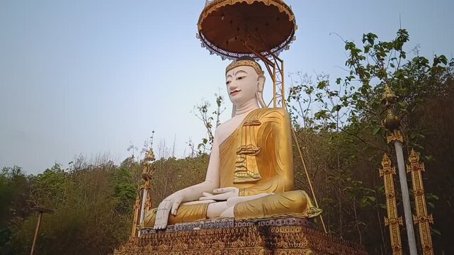 Wat Muai To, Mae Hong Son, Thailand.