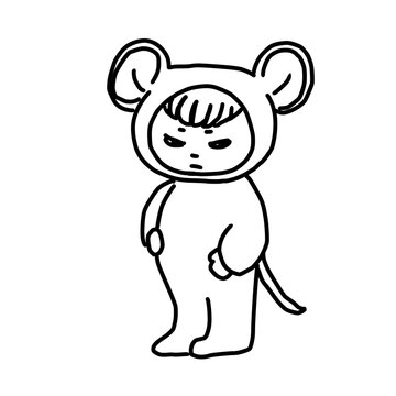 ネズミの着ぐるみを着た子供
