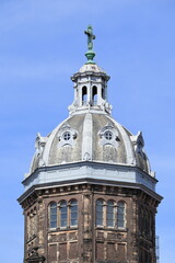 Fototapeta premium St. Nicholas Basilica Dome Close Up in Amsterdam, Netherlands