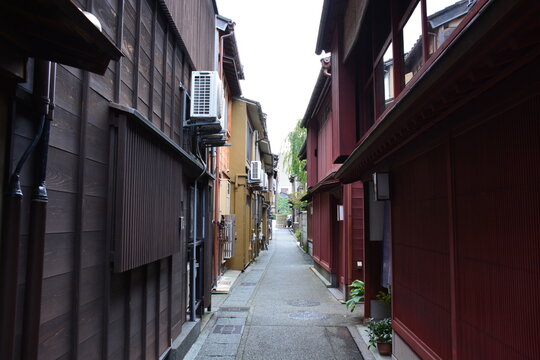 石川県 金沢の主計町茶屋街