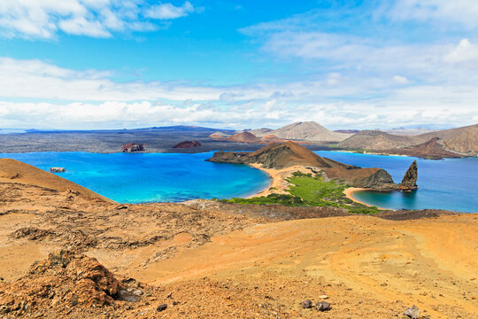 Ecuador, Galapagos Islands, Bartolome, volcanic landscape with view to Santiago