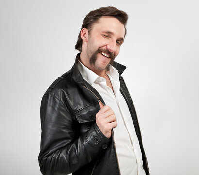 Man smiling, portrait
