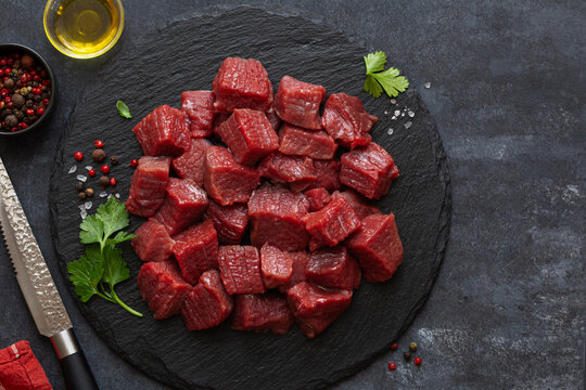 diced raw beef cubes