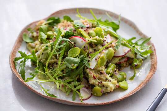 Broas bean salad with quinoa and radish
