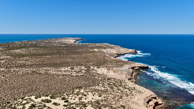 Scott Bay, Fowlers Bay, South Australia &ndash; 4K aerial drone view of Great Australian Bight coastline, turquoise ocean, sand dunes, jetty, white sand beach and limestone cliffs