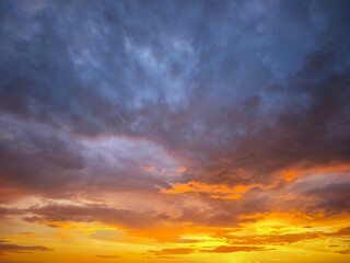 Fototapeta premium Colorful Sunset Sky Background with Blue, Yellow and Red Tints