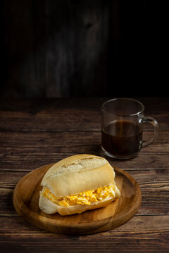 Bread with egg. Bread filled with scrambled eggs, known in Brazil as "P&atilde;o com ovo".