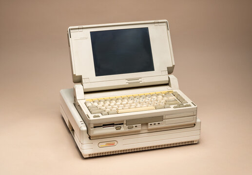 Compaq SLT/286 vintage portable computer laptop, late 1980s