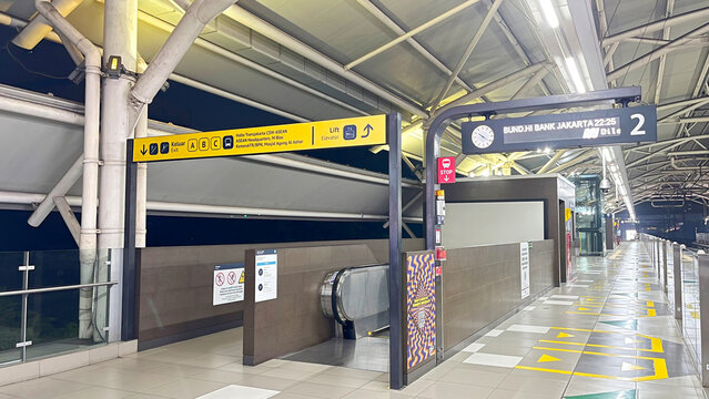 Jakarta, Mei 22, 2026: Outside Blok M MRT Station in Jakarta. Jakarta Mass Rapid Transit (MRT) is a first subway railroad transportation in Indonesia. 