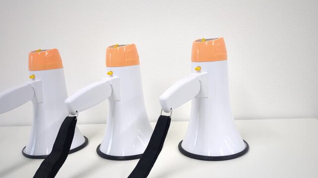 Three Megaphones Lined Up / 並んだ3つのメガホン