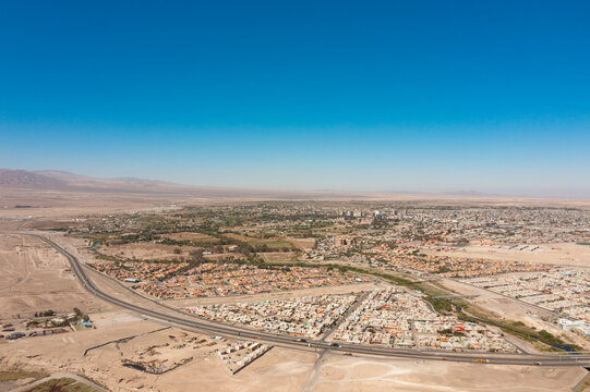 Foto ciudad en el desierto de Chile, Calama. 03