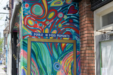 Naklejka premium mural outside Studio Mooi, an art studio, located at 926 Kingston Rd, Toronto