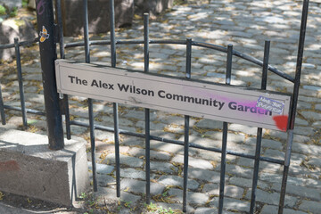 Naklejka premium back gate at Alex Wilson Community Garden located at 556 Richmond St W, Toronto