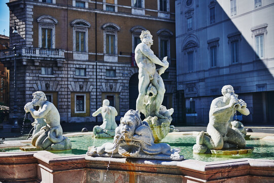 Fontana del Moro (Fountain of the Moor), designed by Giacomo della Porta, built in 1653, Piazza Navona, Rome, Italy, Europe 