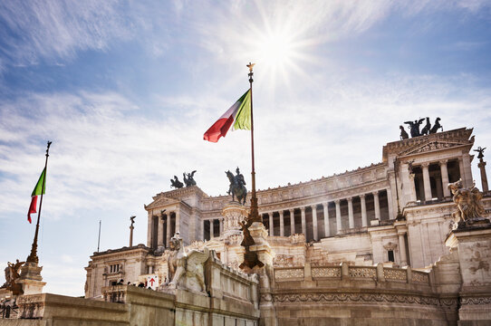 the Altare della Patria, a large monument built (1885) in honor of Victor Emmanuel II, the first king of a unified Italy, Europe