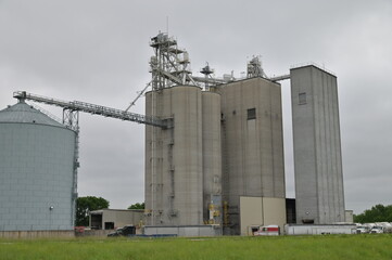 Grain Silos © Steve