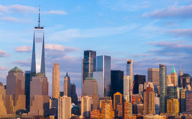 Fototapeta premium Manhattan aerial cityscape in NYC with business district towers. New York skyline panorama. Iconic skyscrapers of New York City. New York City skyline.