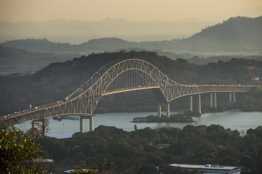 Puente de las Am&eacute;ricas, Bridge of the Americas, arched bridge over the Panama Canal, Panama City, Panama