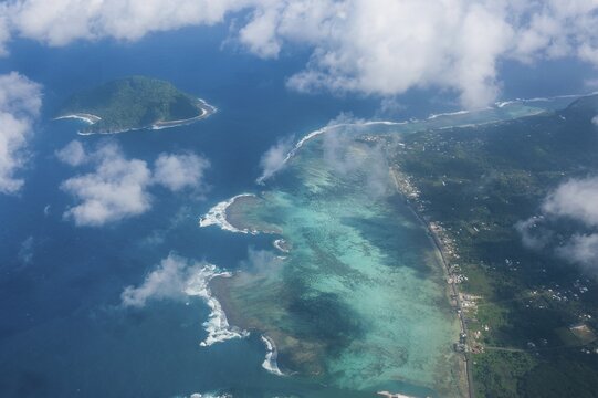 Aerial of the island of Upolo, Samoa, South Pacific