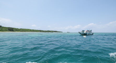 【石垣島】川平湾 グラスボート © firstocean