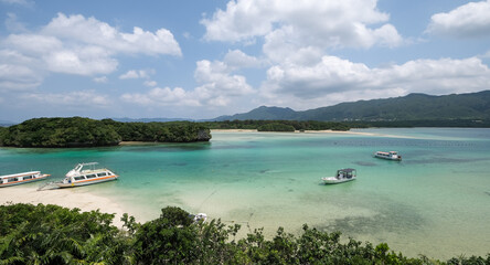 【石垣島】川平湾 グラスボート © firstocean