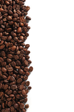 Roasted coffee beans border background