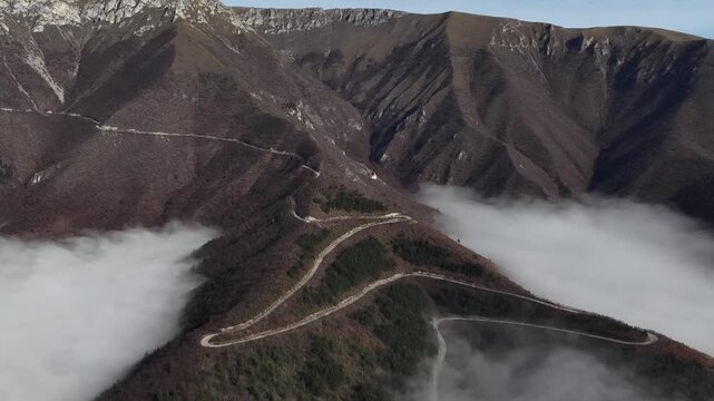A serpentine path to the top of Mount Vla&scaron;ić.