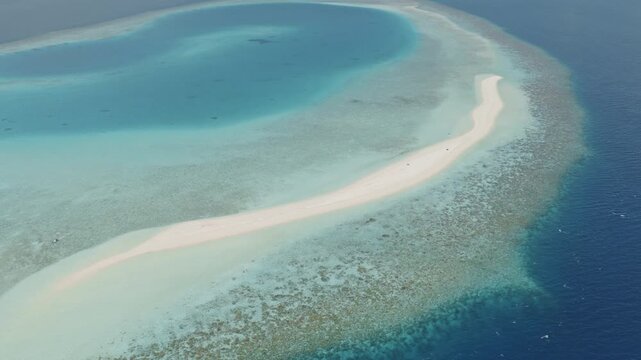 Aerial view of sandbar and ocean, Baa atoll, Maldives islands