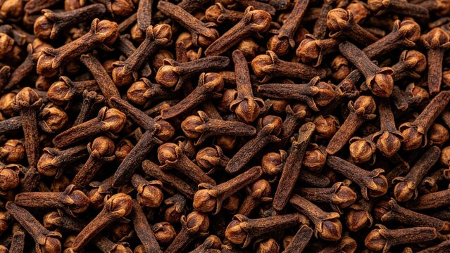Whole dried brown cloves texture